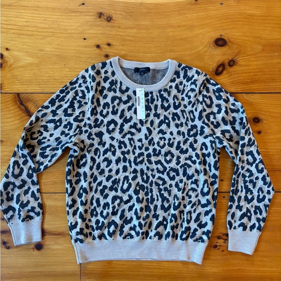 Leopard Print Sweater - Picture 1 of 3